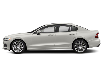 2022 Volvo S60 B5 Momentum