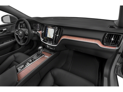 2022 Volvo S60 B5 Momentum