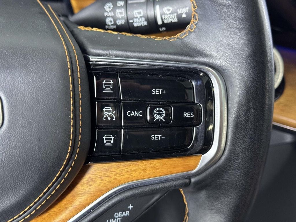 2022 Jeep Grand Wagoneer Series III
