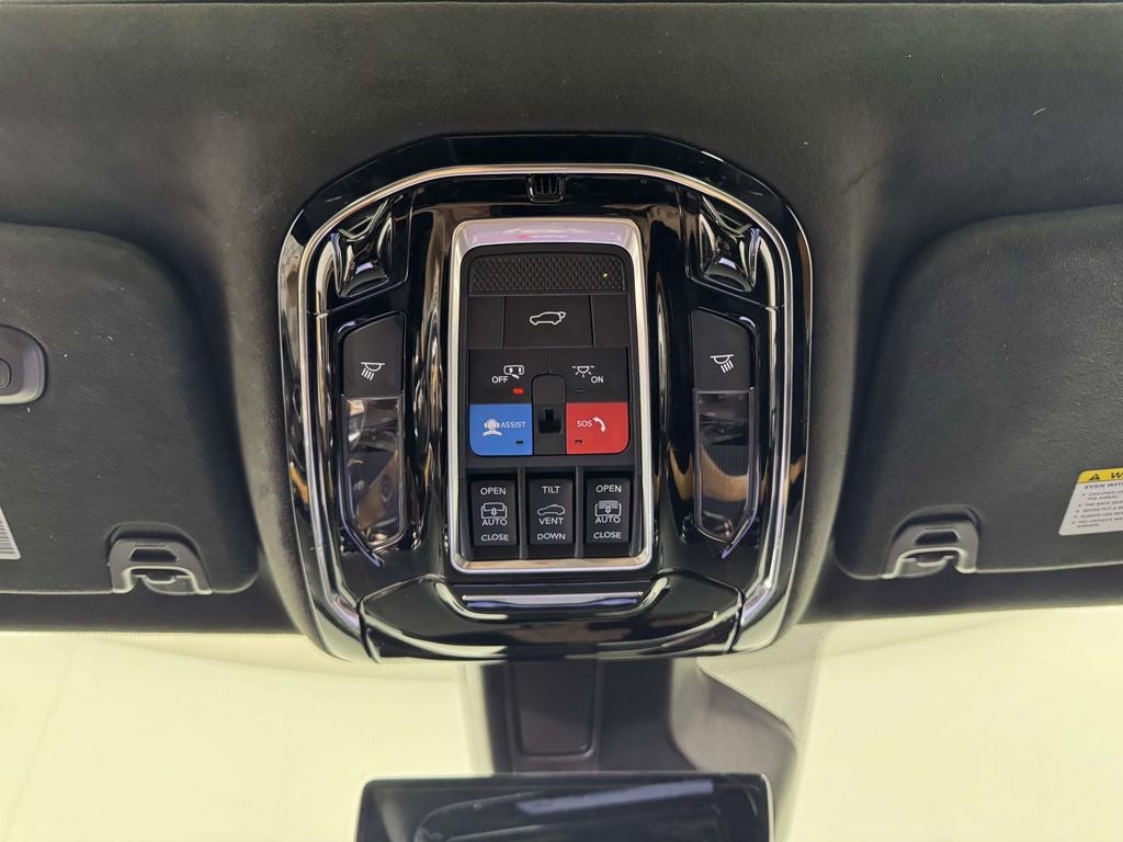 2022 Jeep Grand Wagoneer Series III