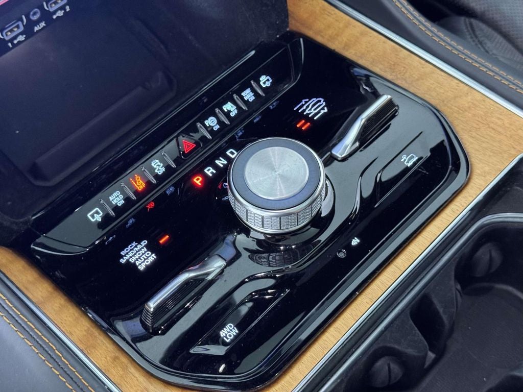 2022 Jeep Grand Wagoneer Series III