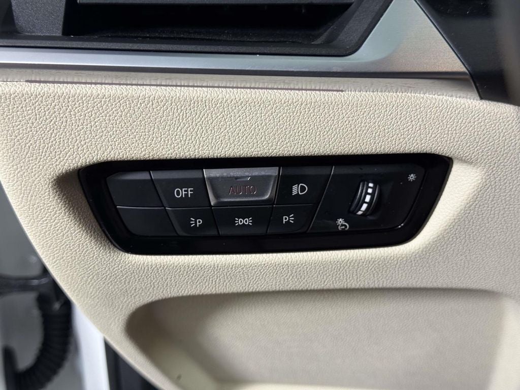 2024 BMW 3 Series 330i xDrive