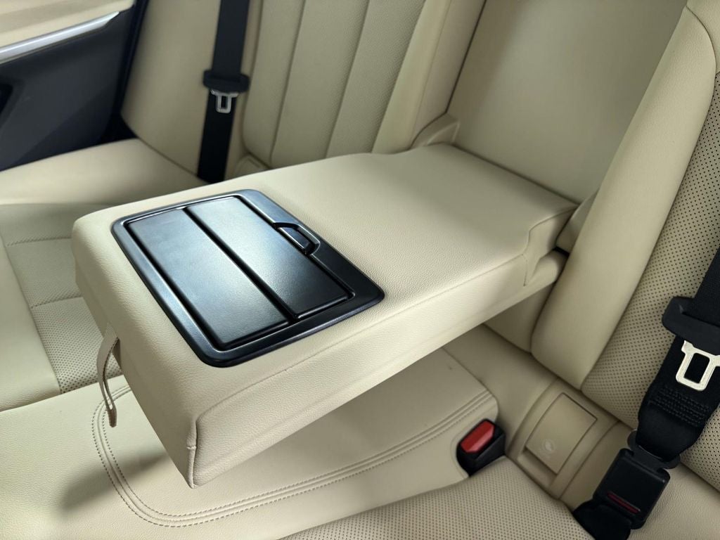 2024 BMW 3 Series 330i xDrive