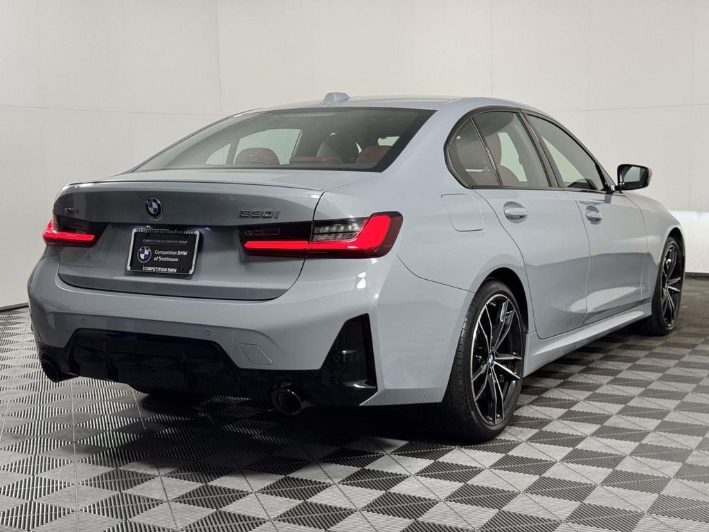 2024 BMW 3 Series 330i xDrive