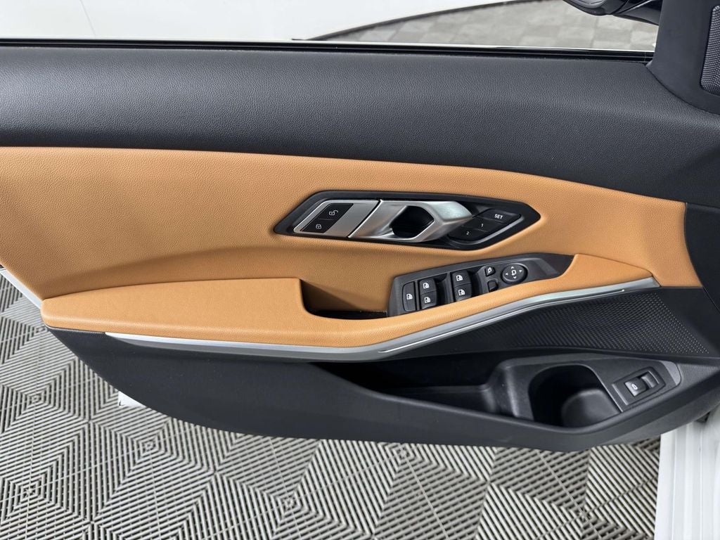 2023 BMW 3 Series 330i xDrive