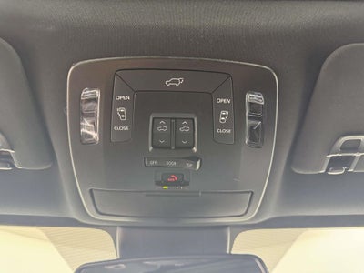 2025 Toyota Sienna Woodland Edition
