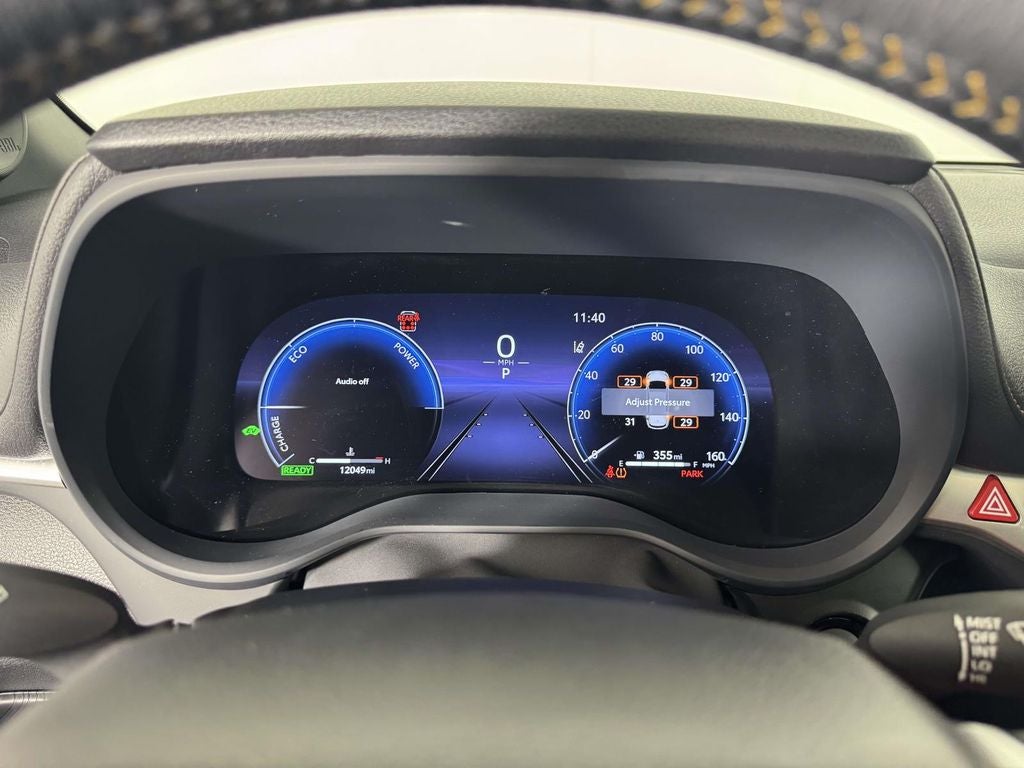 2025 Toyota Sienna Woodland Edition