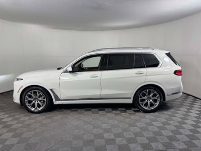 2025 BMW X7 xDrive40i