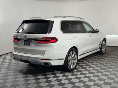 2025 BMW X7 xDrive40i