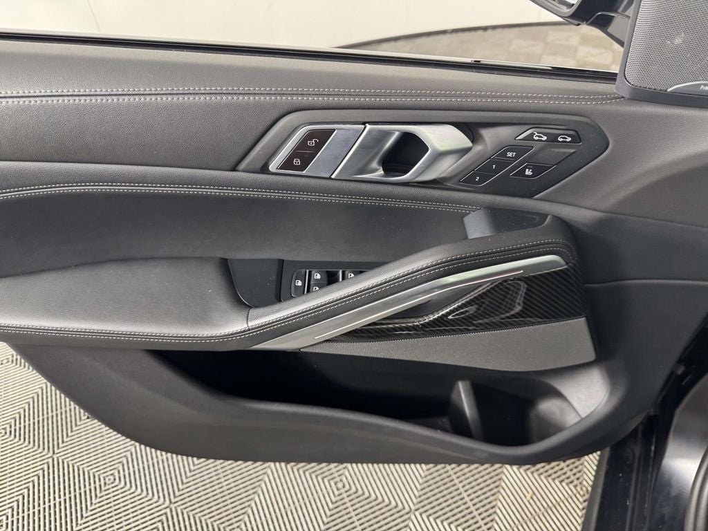 2024 BMW X6 M60i