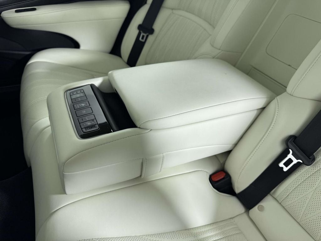2024 Lexus LS 500 Base