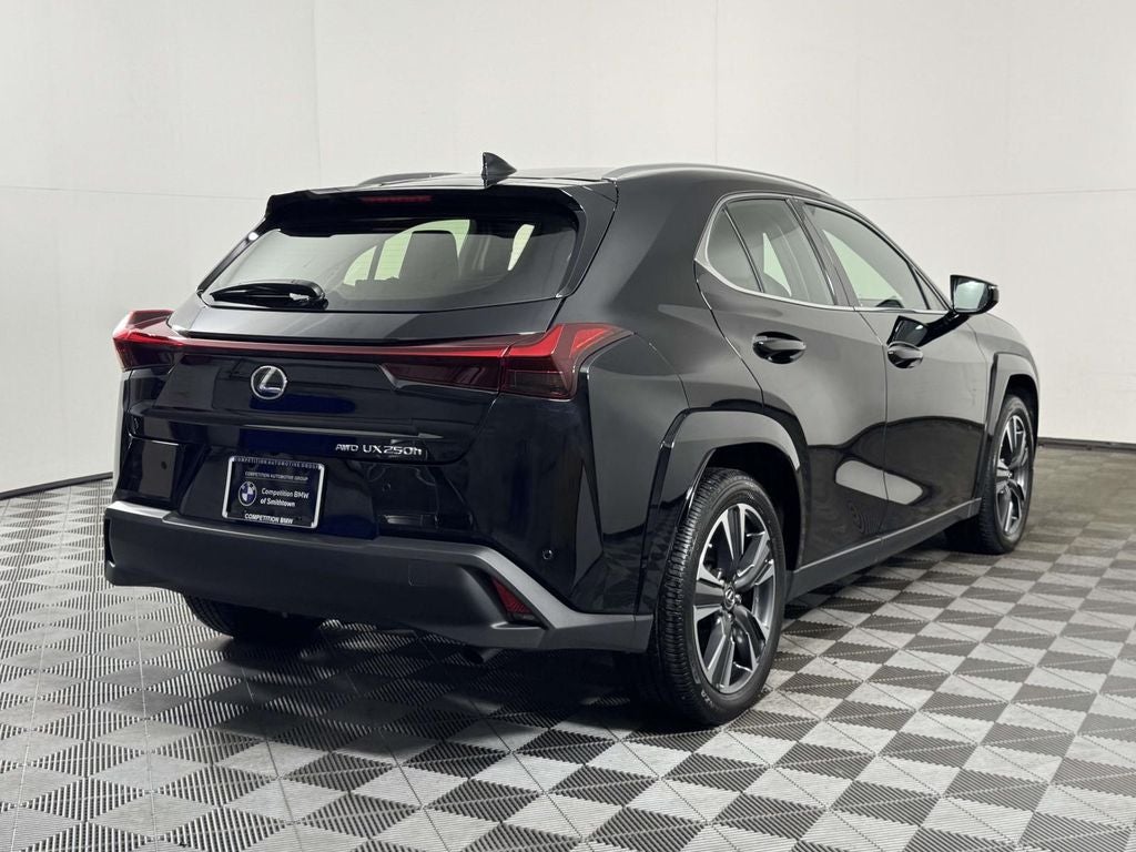 2024 Lexus UX 250h Premium
