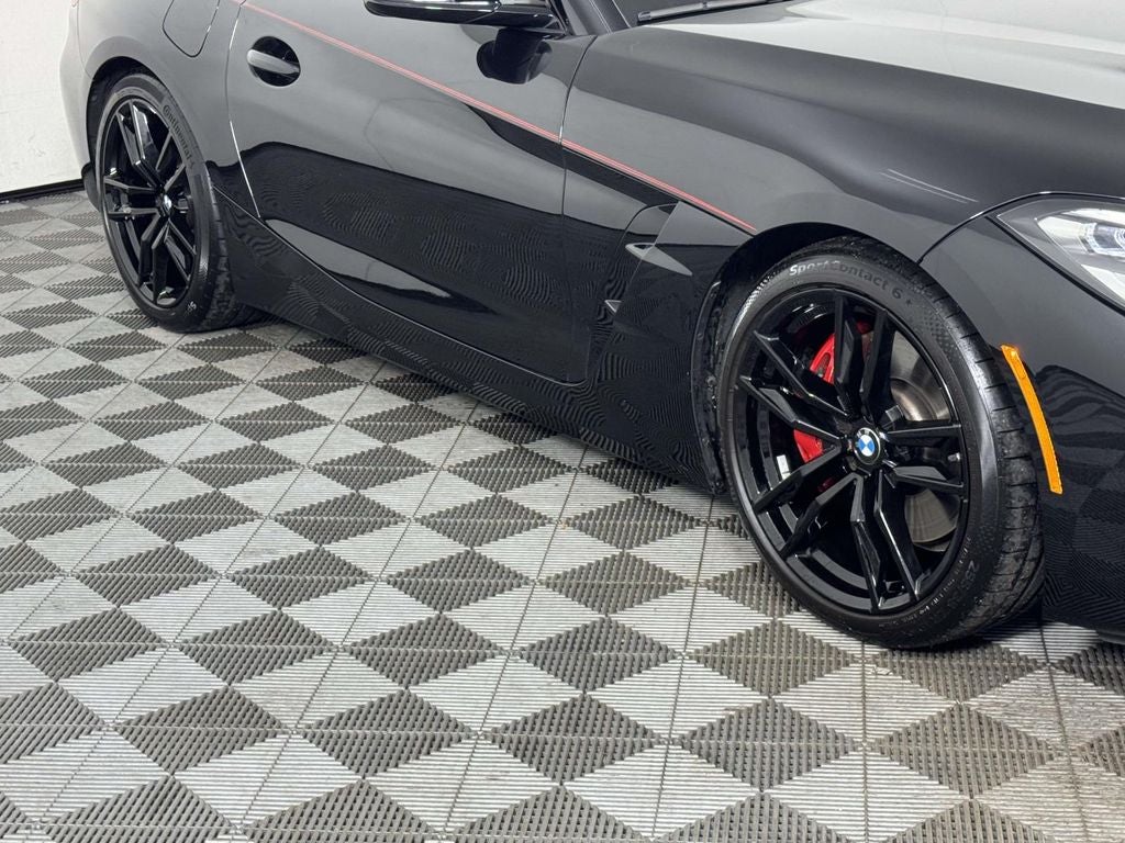 2025 BMW Z4 sDrive M40i