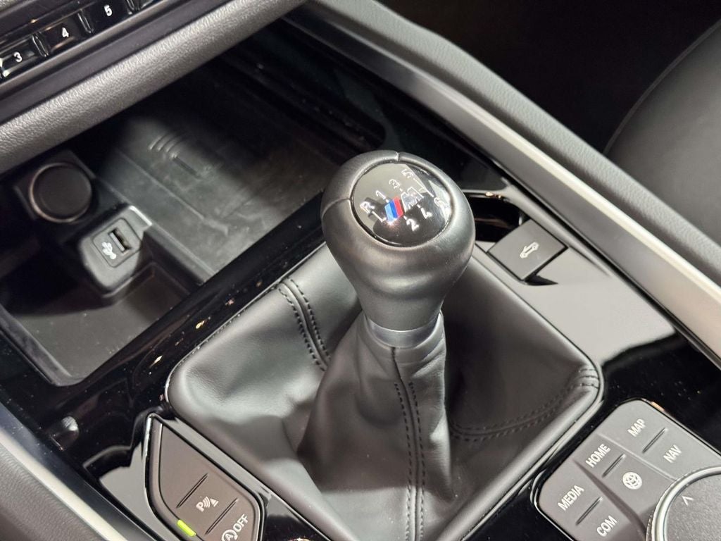 2025 BMW Z4 sDrive M40i