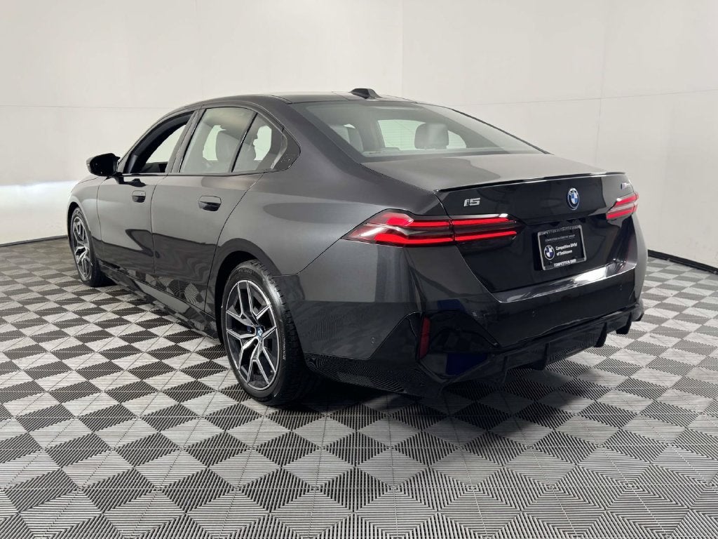 2024 BMW i5 M60