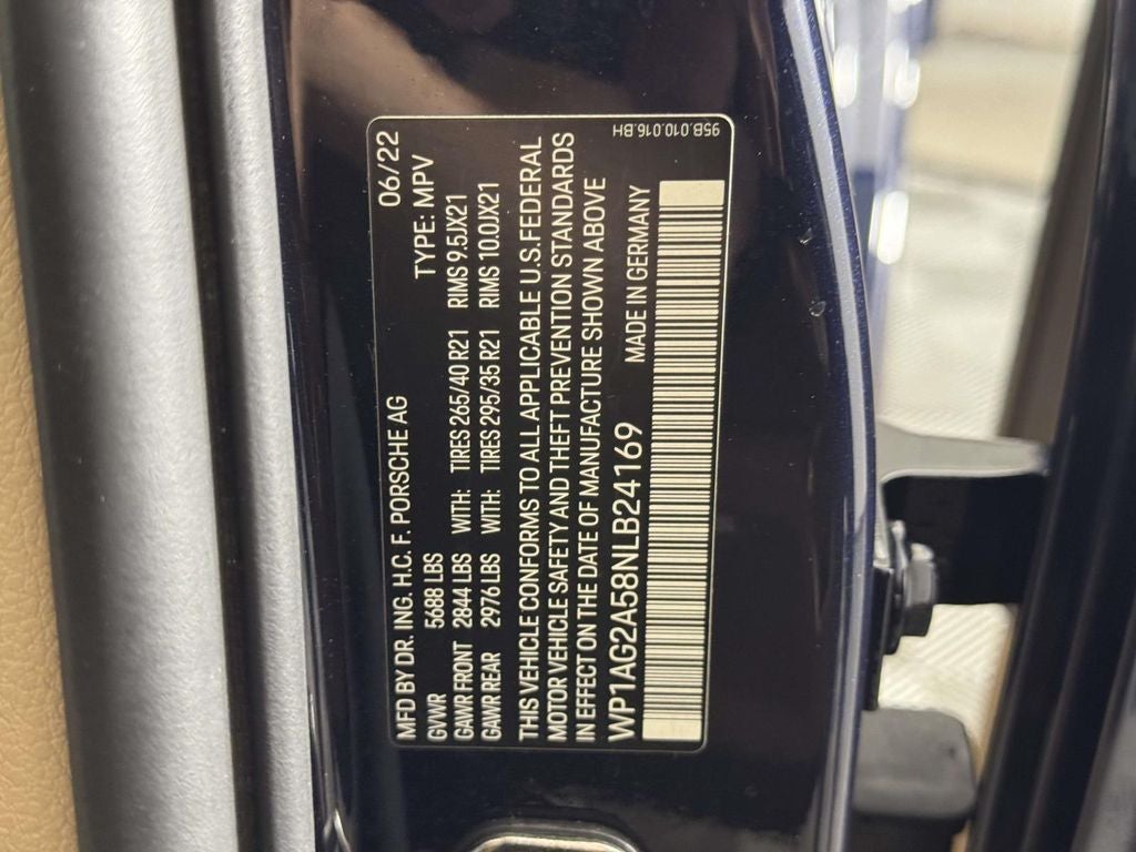 2022 Porsche Macan S