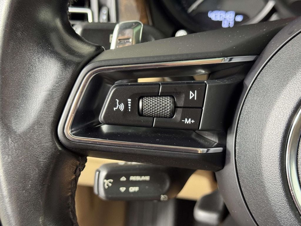 2022 Porsche Macan S