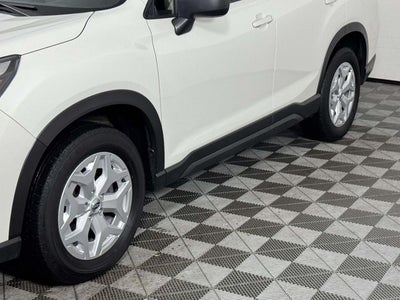 2023 Subaru Forester Base