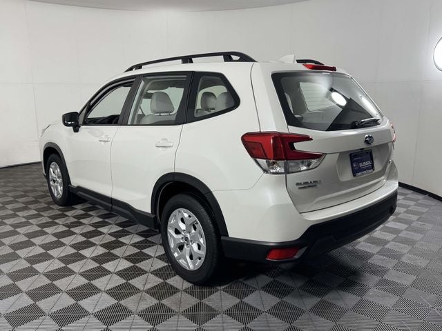 2023 Subaru Forester Base