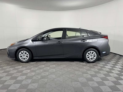 2019 Toyota Prius LE