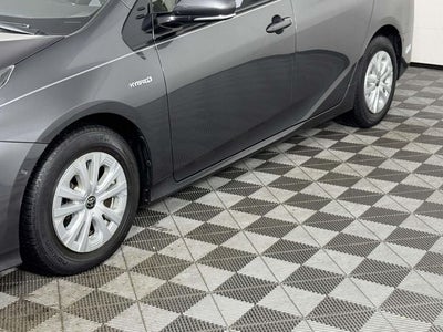 2019 Toyota Prius LE