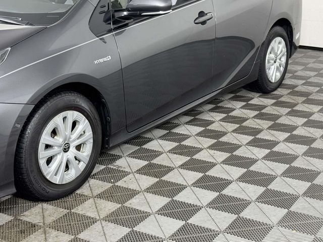 2019 Toyota Prius LE