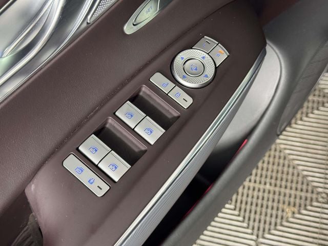 2024 Genesis GV70 2.5T