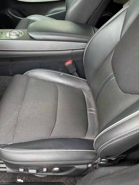 2024 Genesis GV70 2.5T