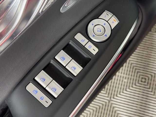 2024 GENESIS GV70 Standard - Photo 18
