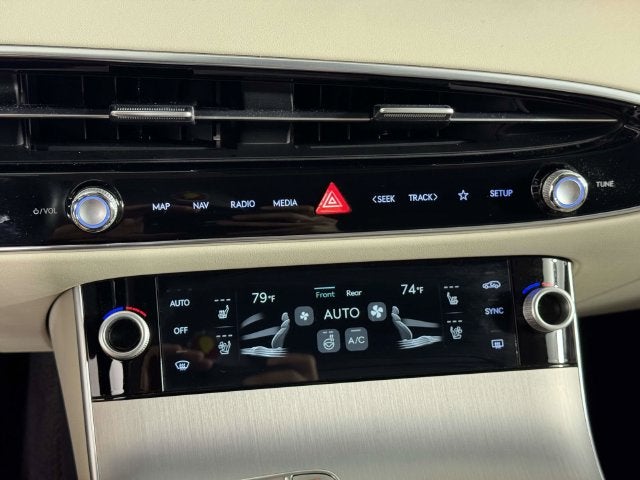 2026 Genesis GV70 2.5T Advanced