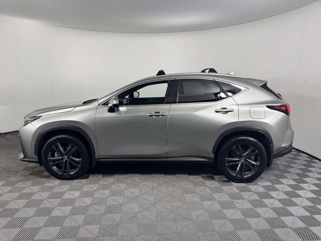 2022 Lexus NX 450h+ Luxury