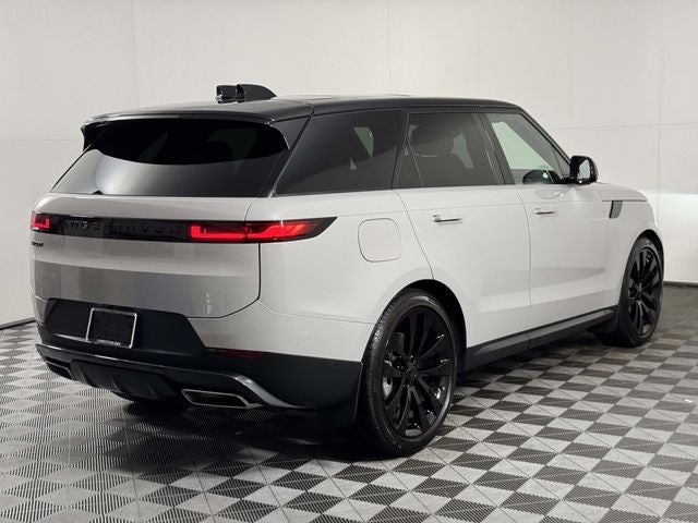 2026 Land Rover Range Rover Sport SE
