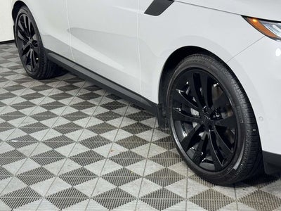 2026 Land Rover Range Rover Sport SE