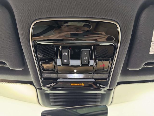2026 Land Rover Range Rover Sport SE