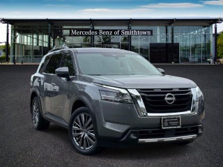 2022 Nissan Pathfinder SL