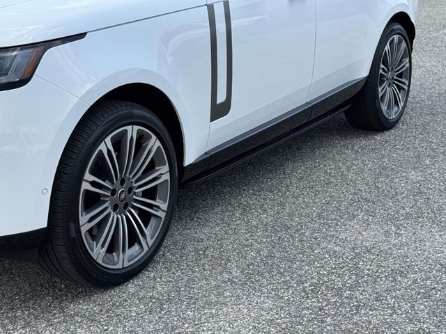 2025 Land Rover Range Rover SE LWB