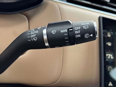 2025 Land Rover Range Rover SE LWB