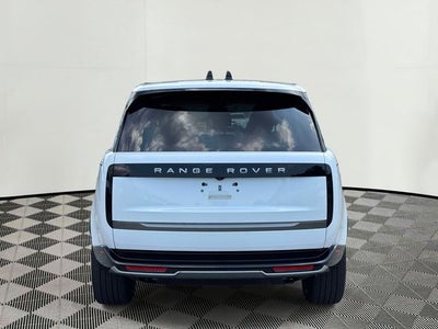 2025 Land Rover Range Rover SE LWB