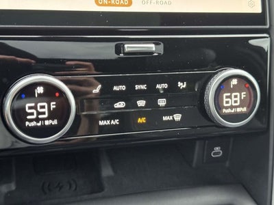 2023 Land Rover Discovery S R-Dynamic