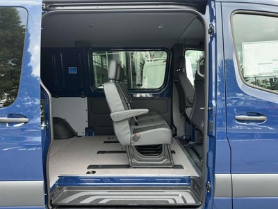 2026 Mercedes-Benz Sprinter 2500 Crew 144 WB