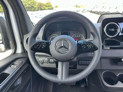 2026 Mercedes-Benz Sprinter 2500 Crew 170 WB High Roof