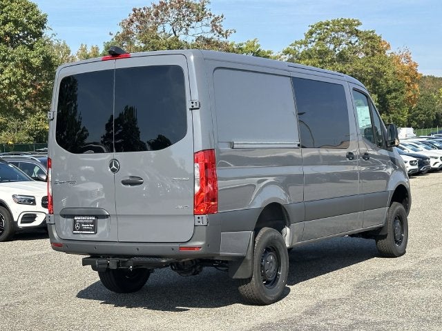 2026 Mercedes-Benz Sprinter 2500 Crew 144 WB 4MATIC®