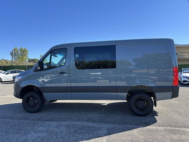 2026 Mercedes-Benz Sprinter 2500 Crew 144 WB 4MATIC®