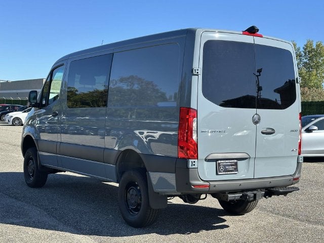 2026 Mercedes-Benz Sprinter 2500 Crew 144 WB 4MATIC®