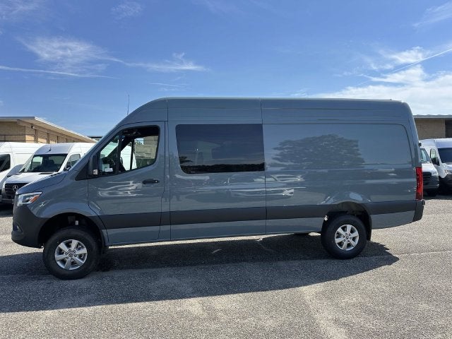 2026 Mercedes-Benz Sprinter 2500 Crew 170 WB 4MATIC®
