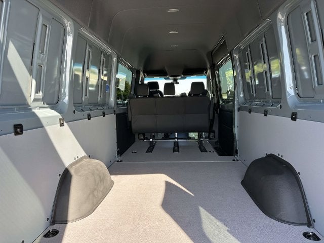 2026 Mercedes-Benz Sprinter 2500 Crew 170 WB 4MATIC®