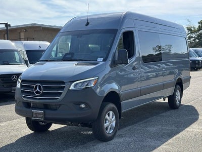 2026 Mercedes-Benz Sprinter 2500 Crew 170 WB 4MATIC®
