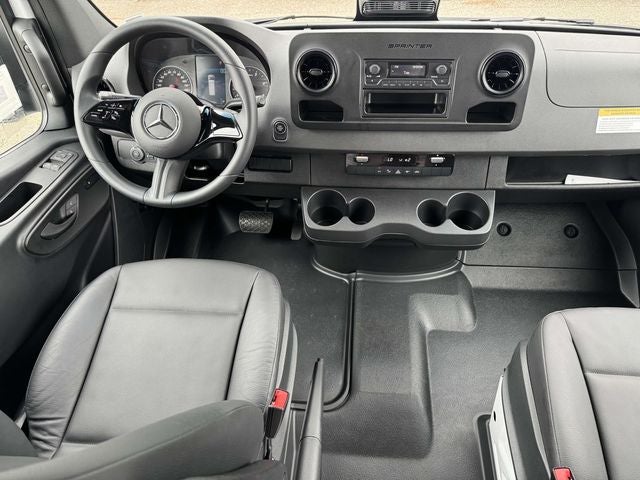 2025 Mercedes-Benz Sprinter 2500 Cargo 144 WB