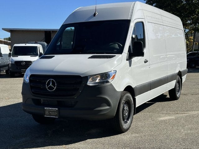 2027 Mercedes-Benz Sprinter 2500 Cargo 170 WB High Roof