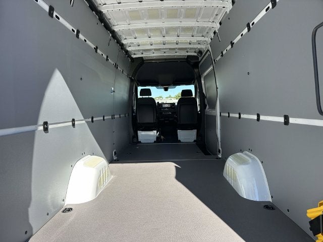 2027 Mercedes-Benz Sprinter 2500 Cargo 170 WB High Roof